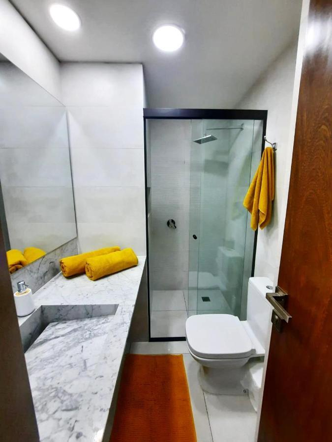 Apto Moderno Con Piscina De Borde Infinito Santa Cruz de La Sierra Exterior foto